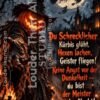 Schauriger Kürbiskopf im Nebelfriedhof